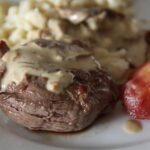 Rehschnitzel an Steinpilzsauce