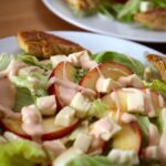 Pouletsalat mit Pfirsich und Mozzarella